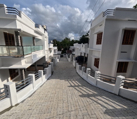 We Sell, Buy and lease Commercial Building, Residencial and Commercial Plots